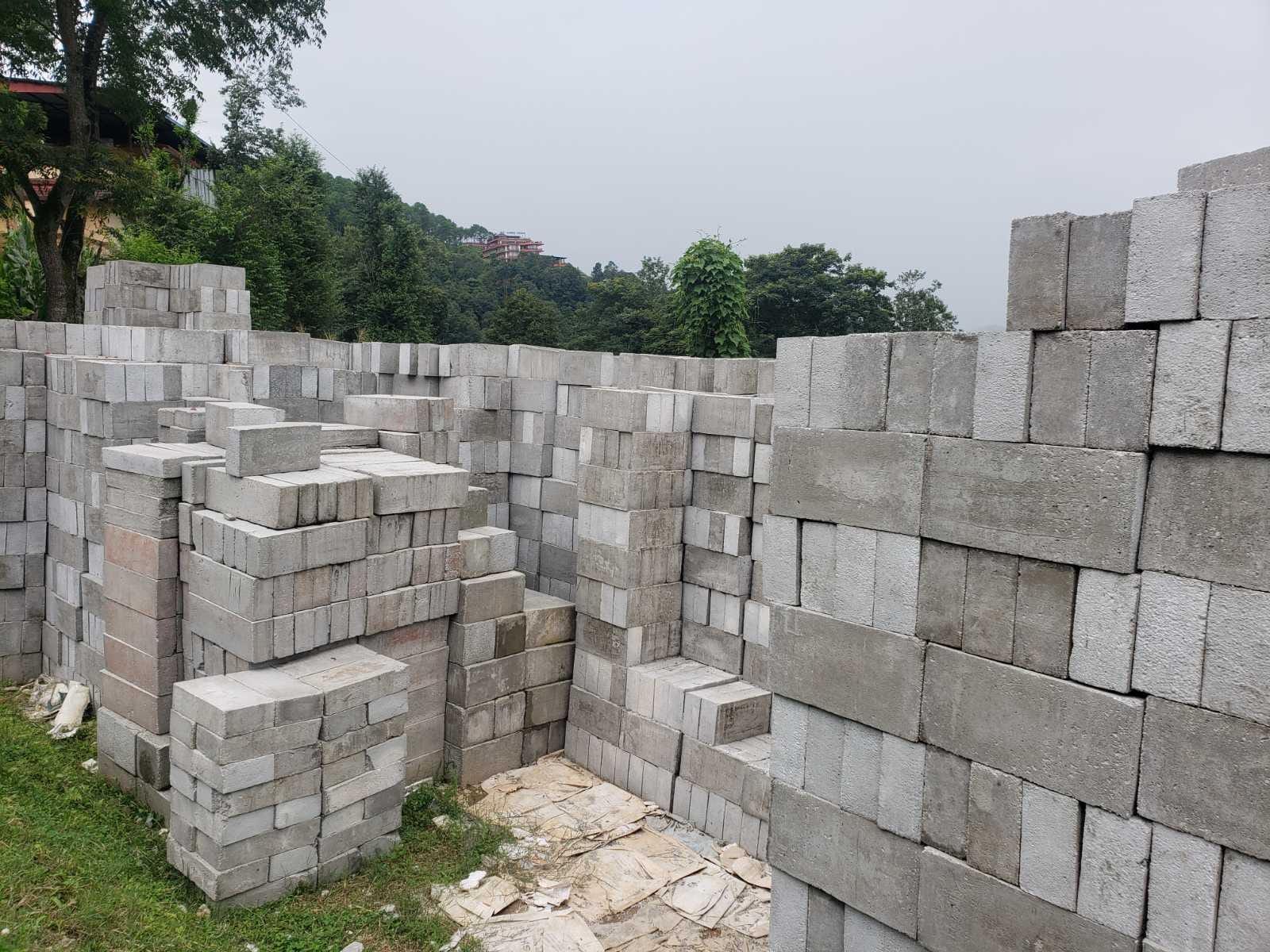 Full Block Wall - Image 2